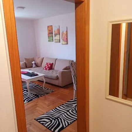 Stannadan55 Apartment